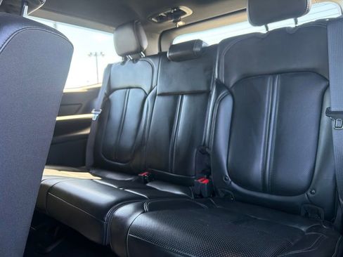 Used 2022 Jeep Wagoneer Series I w/ Convenience Group I AWD/4WD image 11
