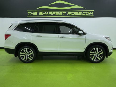 Used 2017 Honda Pilot Elite image 11