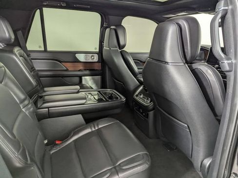 Used 2020 Lincoln Navigator Reserve w/ Equipment Group 208A Reserve AWD/4WD image 21