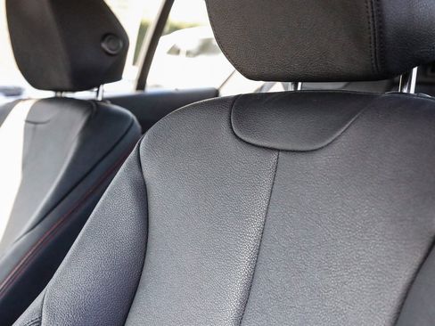 Used 2018 BMW 330e image 21