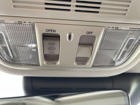 Used 2018 Honda Accord EX-L image 22