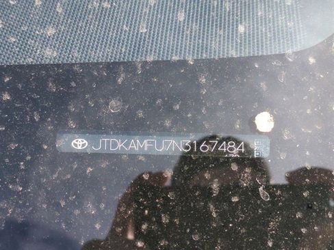 Certified 2022 Toyota Prius image 17