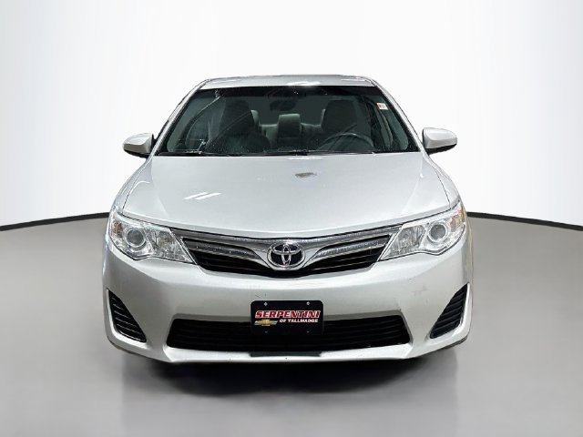 Used 2013 Toyota Camry LE FWD image 3