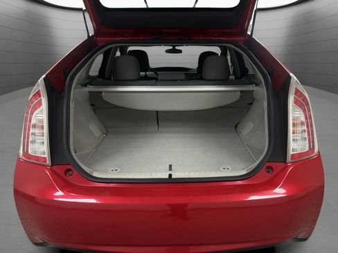 Used 2014 Toyota Prius Two FWD image 17