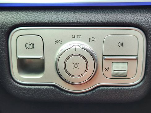 Used 2025 Mercedes-Benz GLE 450 4MATIC Coupe image 23