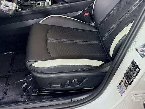 Certified 2025 Kia K5 GT-Line AWD/4WD image 25