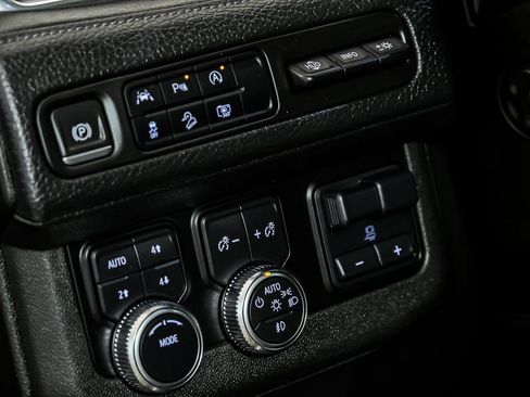 Used 2023 GMC Yukon XL Denali w/ Max Trailering Package AWD/4WD image 18