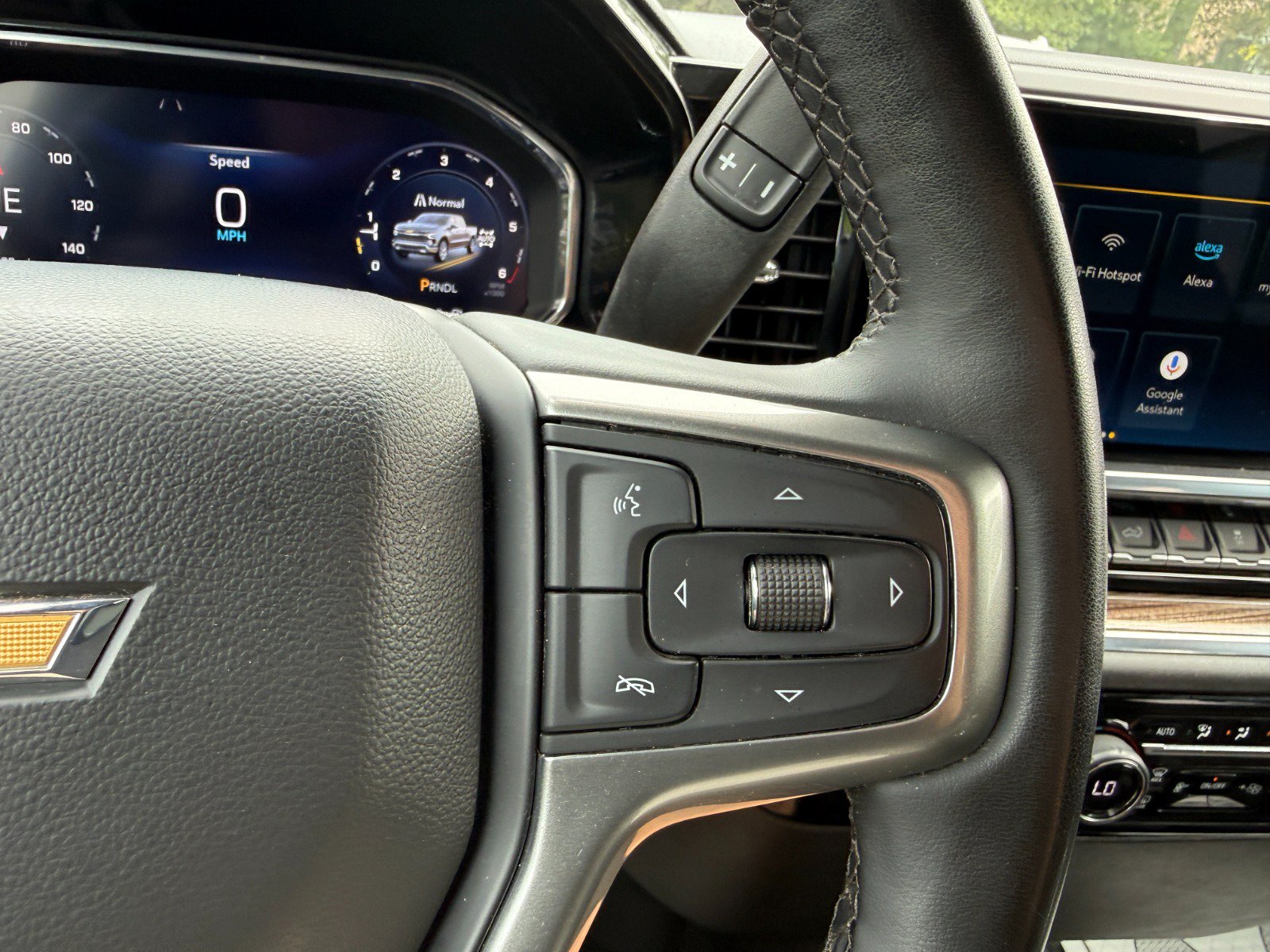 Certified 2024 Chevrolet Silverado 1500 LT AWD/4WD image 26