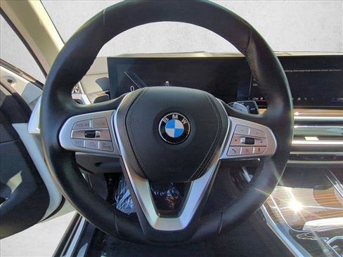 Used 2024 BMW X7 xDrive40i w/ Premium Package AWD/4WD image 30