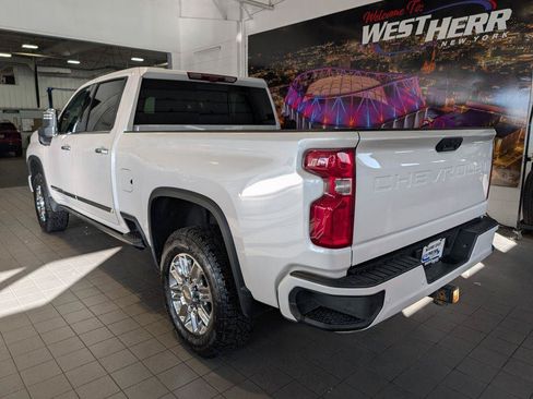 Used 2024 Chevrolet Silverado 2500 High Country w/ Technology Package AWD/4WD image 7