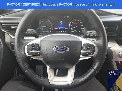 Used 2024 Ford Explorer XLT AWD/4WD image 39