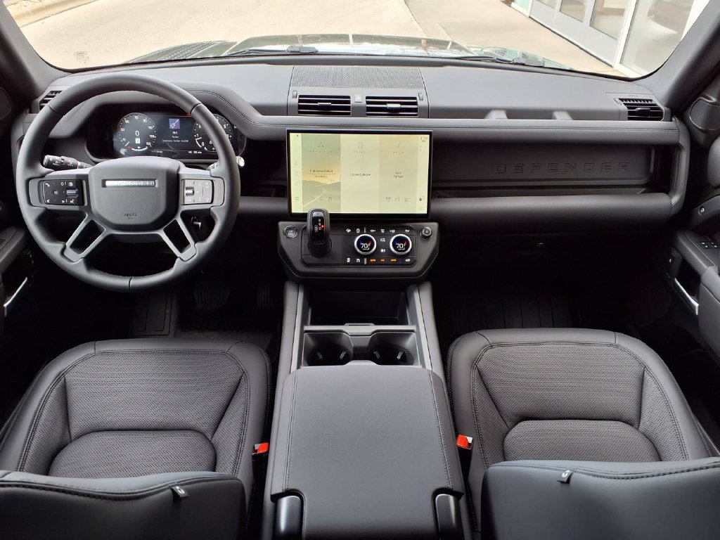 Certified 2026 Land Rover Defender 110 S AWD/4WD image 9