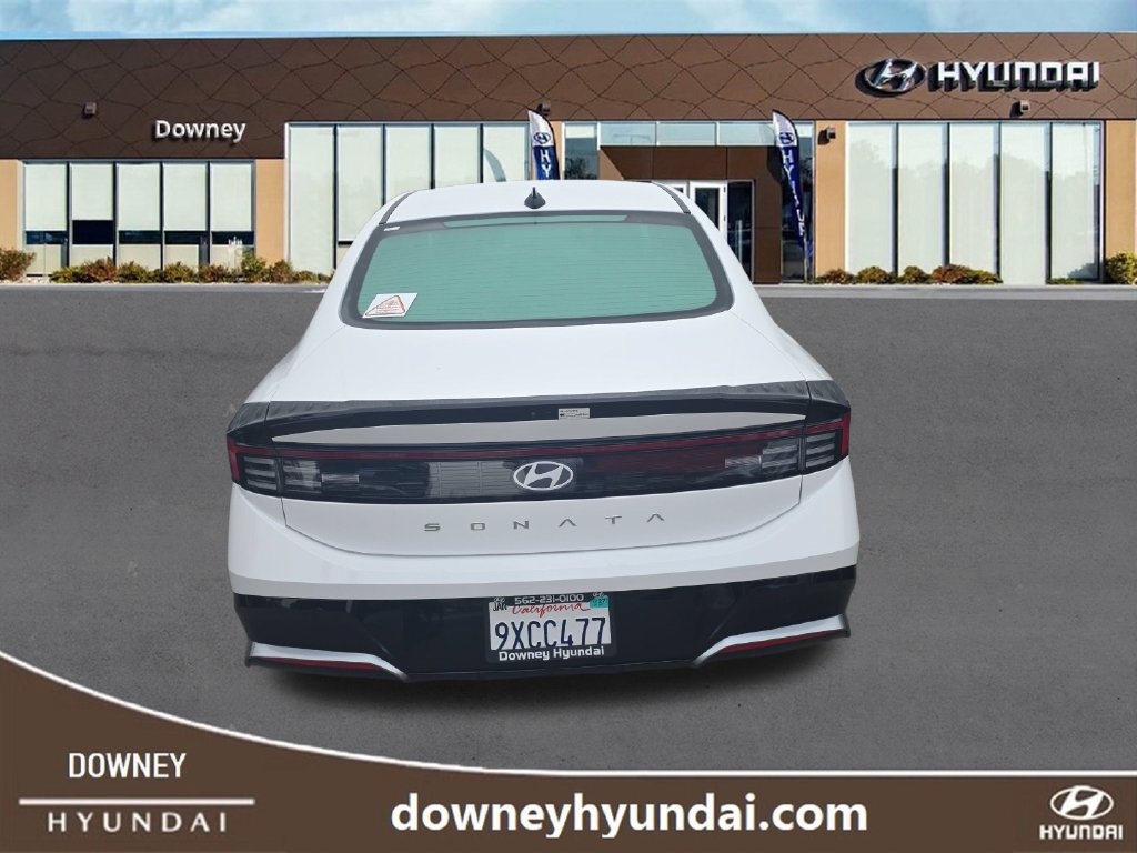 Used 2025 Hyundai Sonata SEL FWD image 4