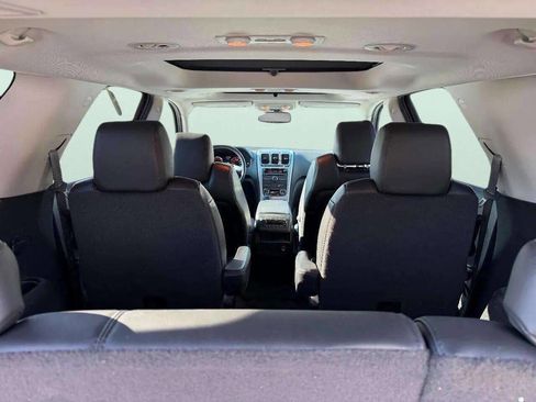 Used 2011 GMC Acadia SLT image 14