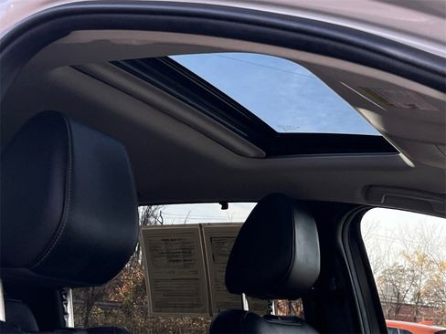 Used 2024 MAZDA CX-90 3.3 Turbo w/ Preferred Package image 10