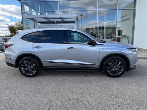 Used 2022 Acura MDX A-Spec image 2