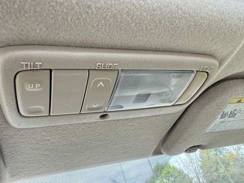 Used 2008 Toyota Corolla S FWD image 30