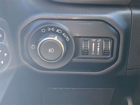 Used 2020 Jeep Wrangler Unlimited Sport S image 34