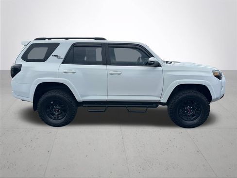 Used 2019 Toyota 4Runner TRD Off-Road Premium AWD/4WD image 6