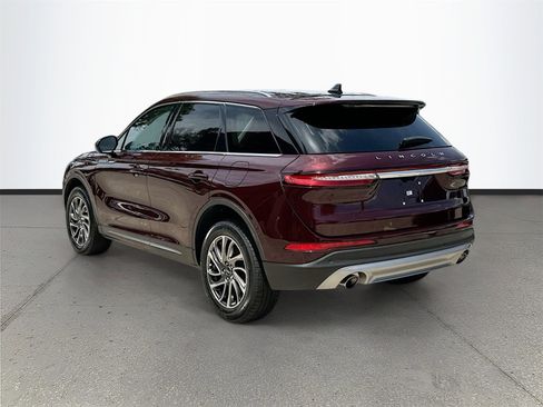 Used 2021 Lincoln Corsair Standard image 5