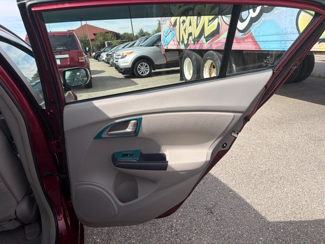 Used 2010 Honda Insight EX image 25