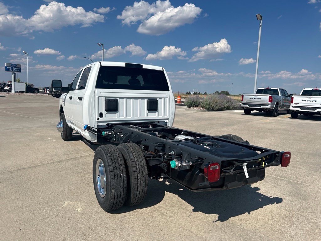 New 2026 RAM 3500 Tradesman w/ Chrome Appearance Group A AWD/4WD image 3