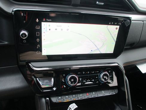 Certified 2024 GMC Sierra 1500 AT4 w/ Technology Package image 29