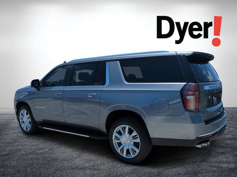 Used 2022 Chevrolet Suburban High Country AWD/4WD image 6