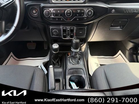 Used 2022 Jeep Wrangler Unlimited Sport AWD/4WD image 24
