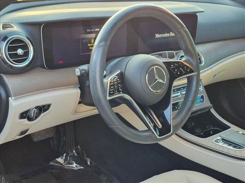 Used 2022 Mercedes-Benz E 450 4MATIC Sedan image 10