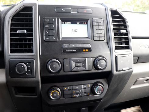 Used 2021 Ford F250 XL image 18