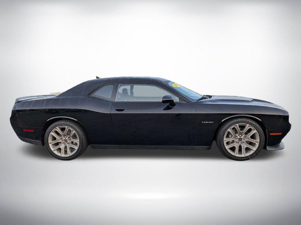 Used 2020 Dodge Challenger R/T RWD image 3