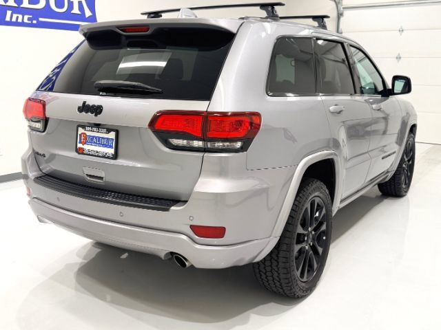 Used 2019 Jeep Grand Cherokee Altitude AWD/4WD image 9