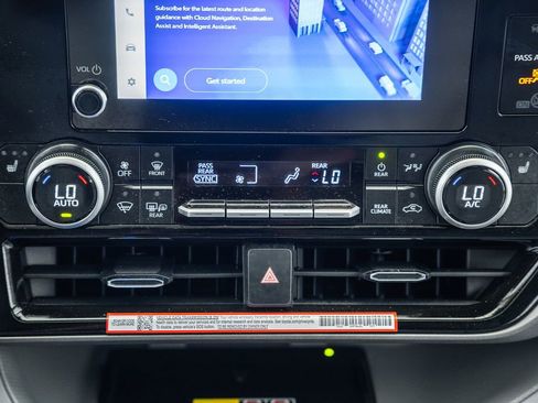 Used 2026 Toyota Highlander XLE AWD/4WD image 22