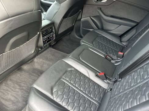 Used 2023 Audi RS Q8 4.0T image 12
