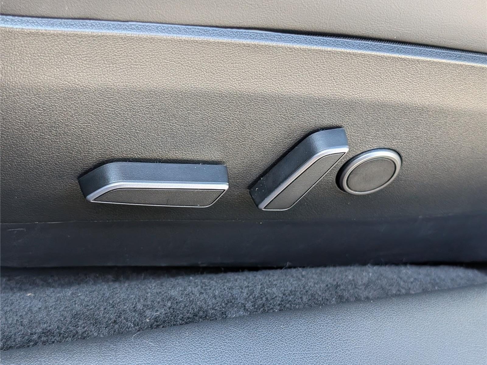 Used 2023 Tesla Model 3 Standard Range RWD image 19