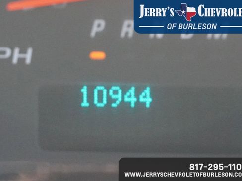 Used 2023 Chevrolet Express 2500 image 11