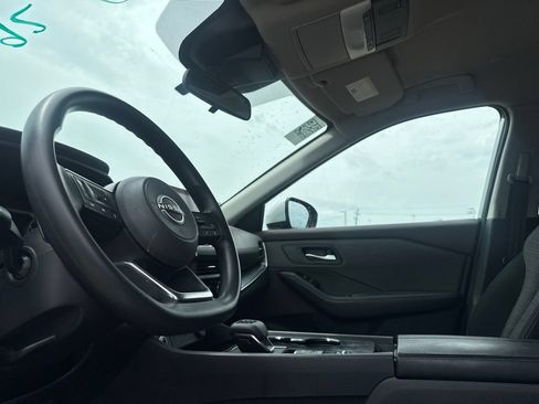 Used 2023 Nissan Rogue SV FWD image 36