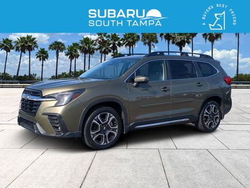Used 2023 Subaru Ascent Limited image 1
