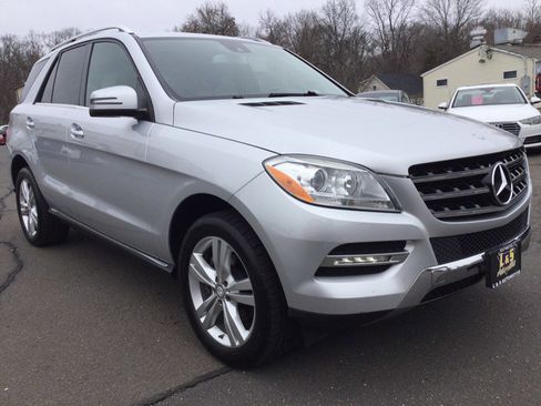 Used 2015 Mercedes-Benz ML 350 4MATIC image 4