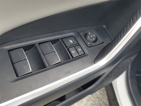 Used 2025 Toyota RAV4 Limited image 19