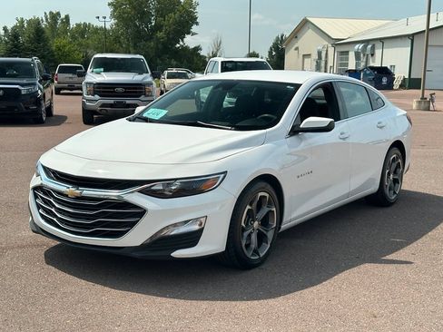 Used 2024 Chevrolet Malibu LT FWD image 4