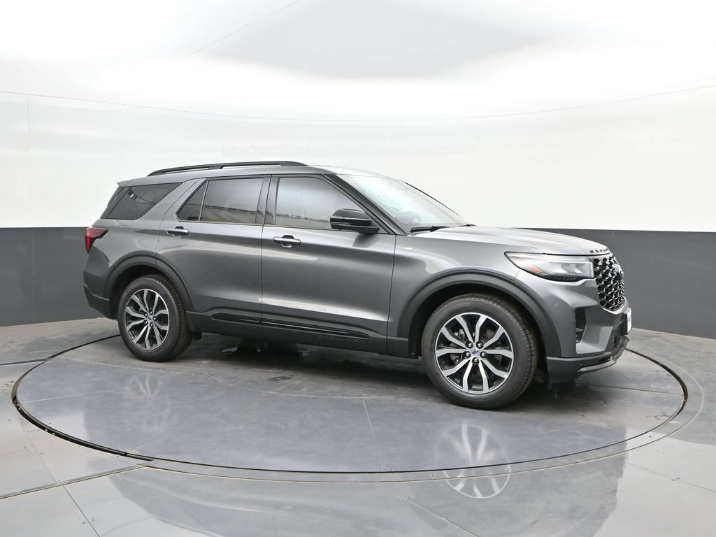 New 2026 Ford Explorer ST-Line w/ Premium Package RWD image 17