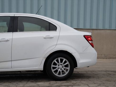 Used 2019 Chevrolet Sonic LT image 8