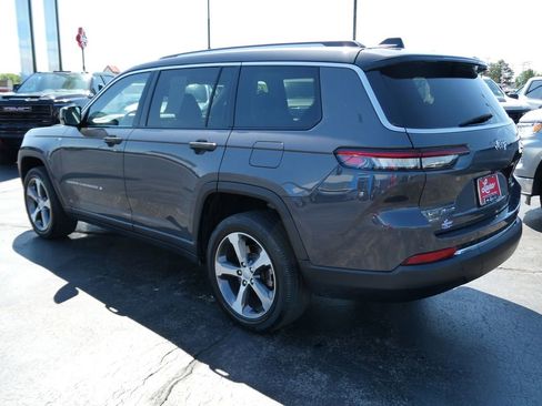 Used 2023 Jeep Grand Cherokee L Limited AWD/4WD image 7