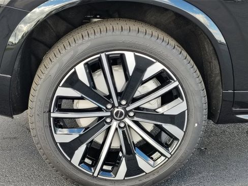 New 2026 Volvo XC90 B6 Plus image 31