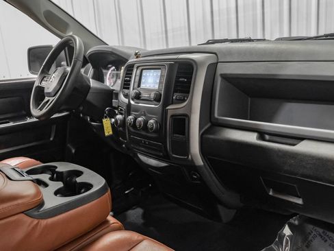 Used 2019 RAM 1500 Tradesman w/ Tradesman SXT Package RWD image 12