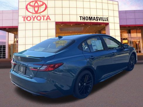 New 2026 Toyota Camry SE image 5