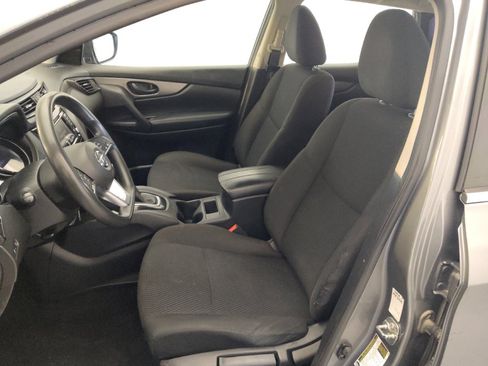 Used 2019 Nissan Rogue Sport S FWD image 17