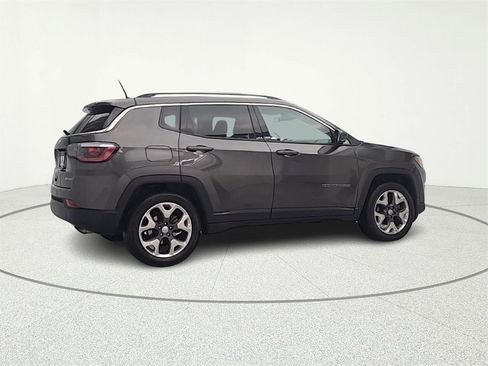 Used 2018 Jeep Compass Limited w/ Navigation Group image 8